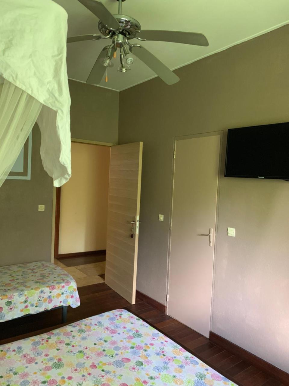 Matilona Bed & Breakfast แซ็งต์-โรส ภายนอก รูปภาพ